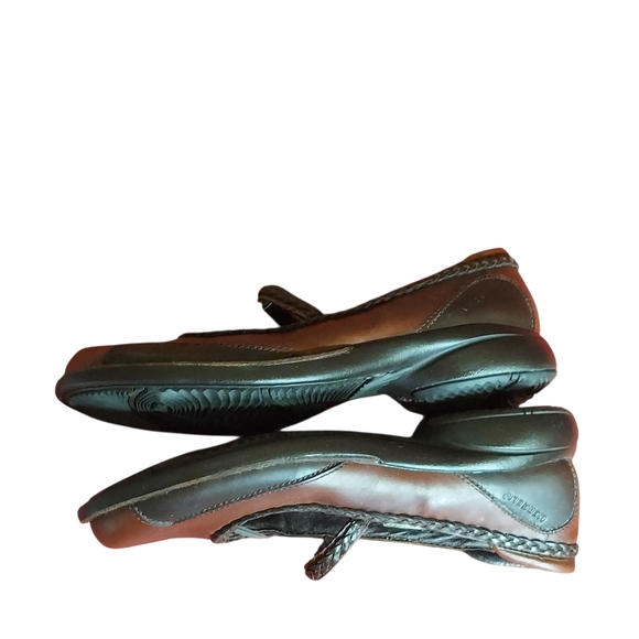 Merrell Brown Leather Flats with Classic Design - Picture 10 of 16